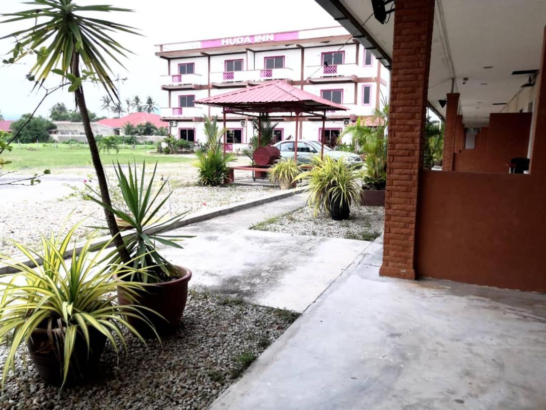 Huda Inn Pantai Cenang (Langkawi) Exterior foto